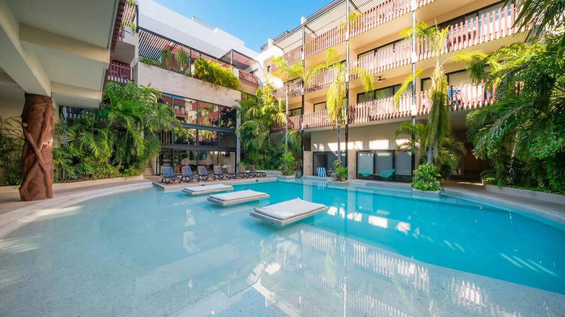 1 Bedroom Penthouse With Pool - Palmares Playa del Carmen Apartment